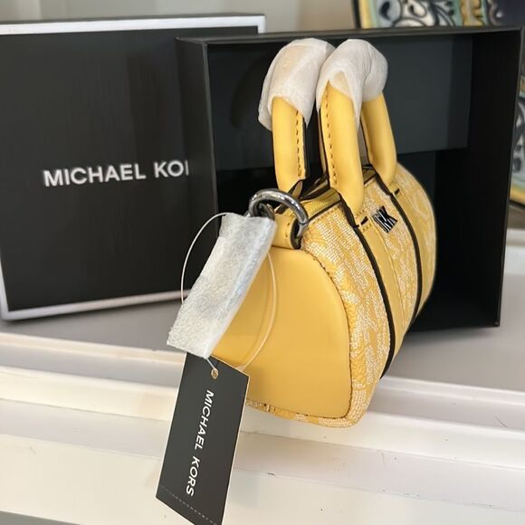 Michael Kors Mini Purse Keychain - Picture 4 of 5